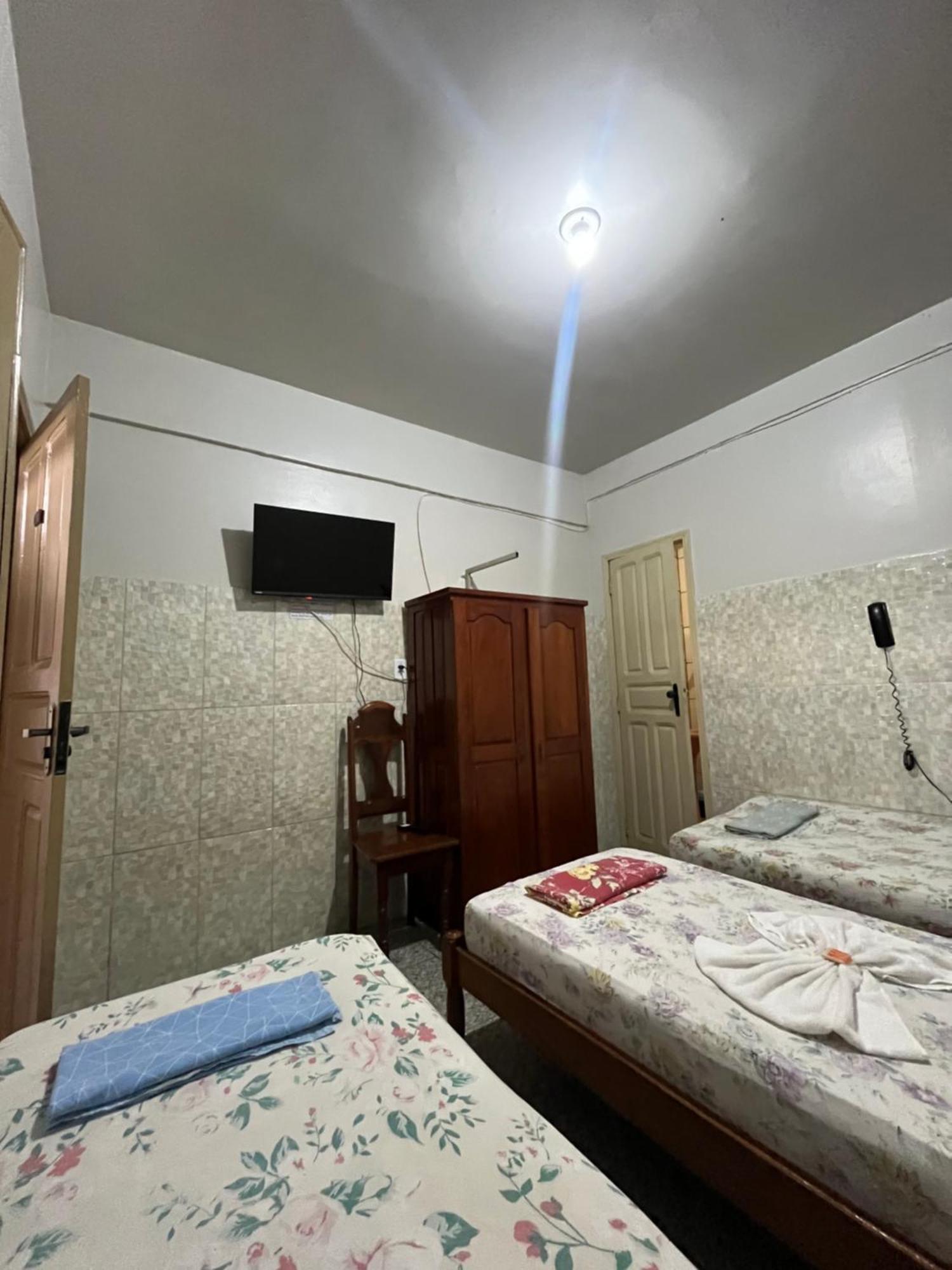 מנאוס Hotel Granada Concept מראה חיצוני תמונה